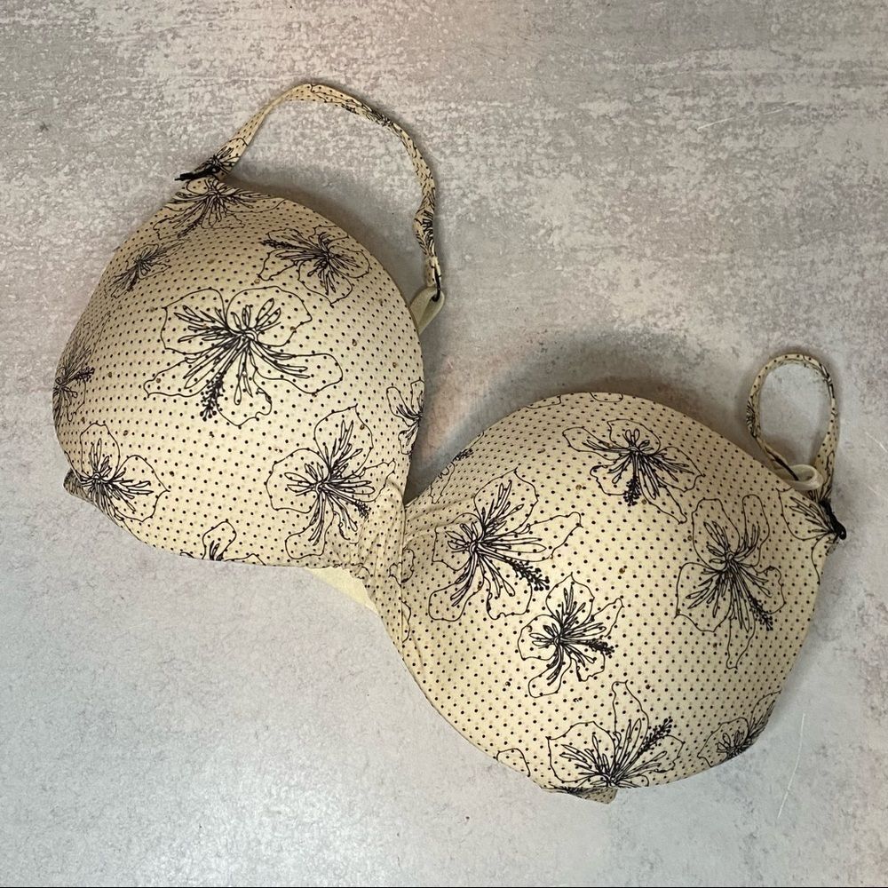 Victoria’s Secret Plunge bra Size 34D